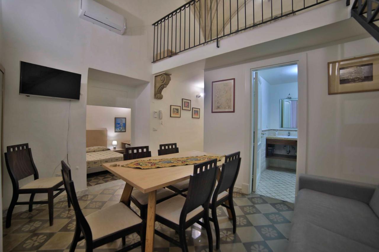 Palazzo Zacheo Bed & Breakfast Gallipoli Exterior photo